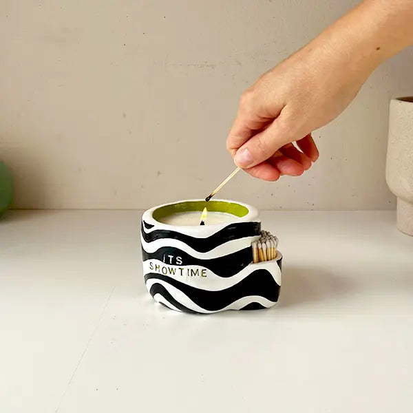 It's Showtime mug shaped candle holder