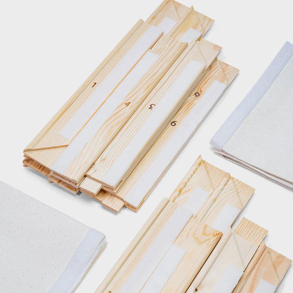 Sustainably made canvas painting kit